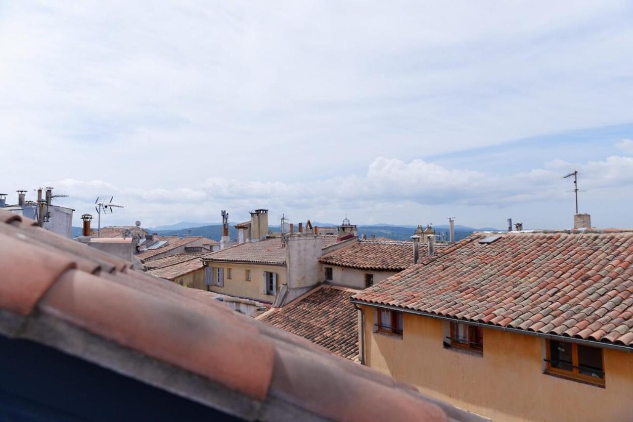 Air-Conditioned Duplex Apartment With Furnished Terrace In The City Center Aix-en-Provence Exterior photo
